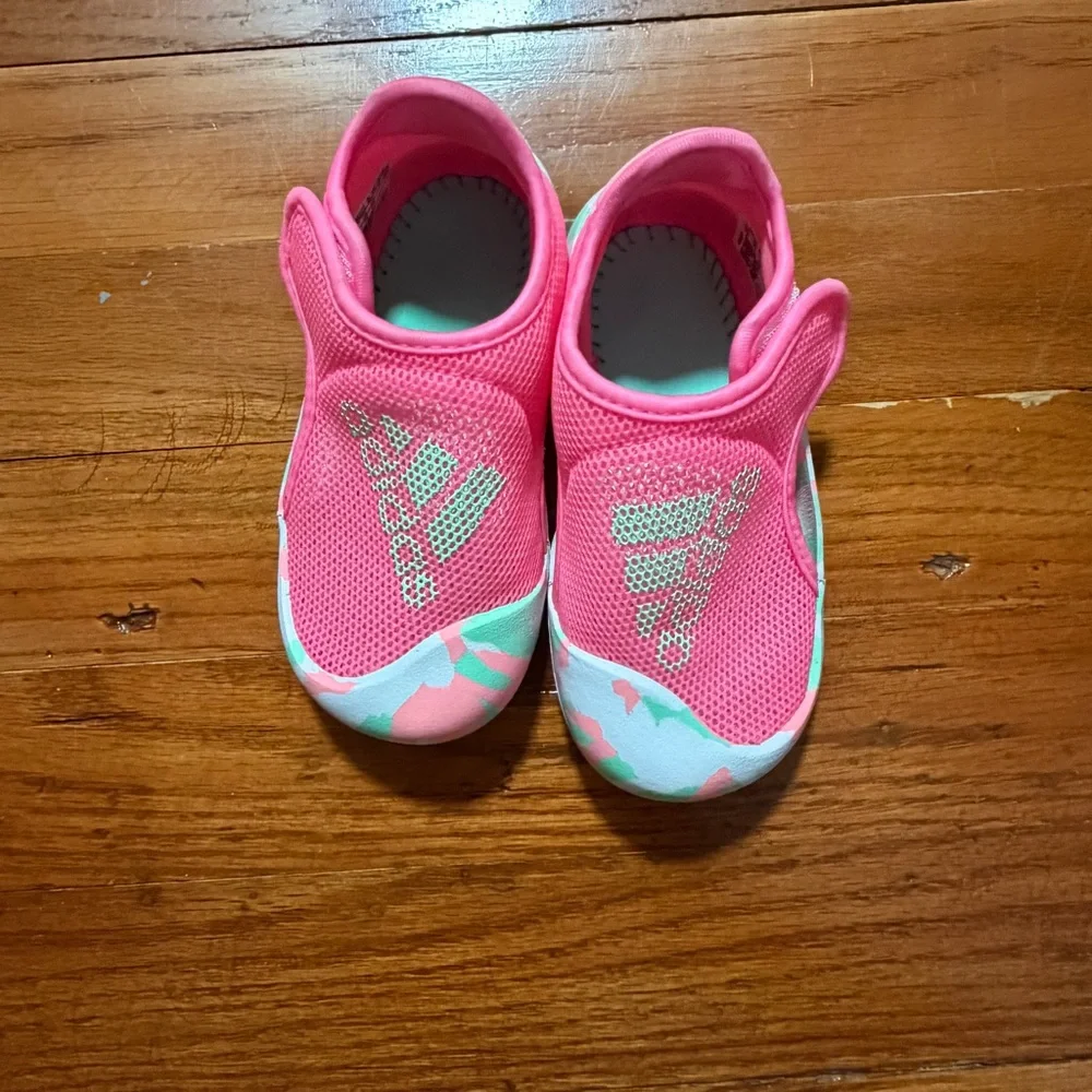 adidas bright sporty